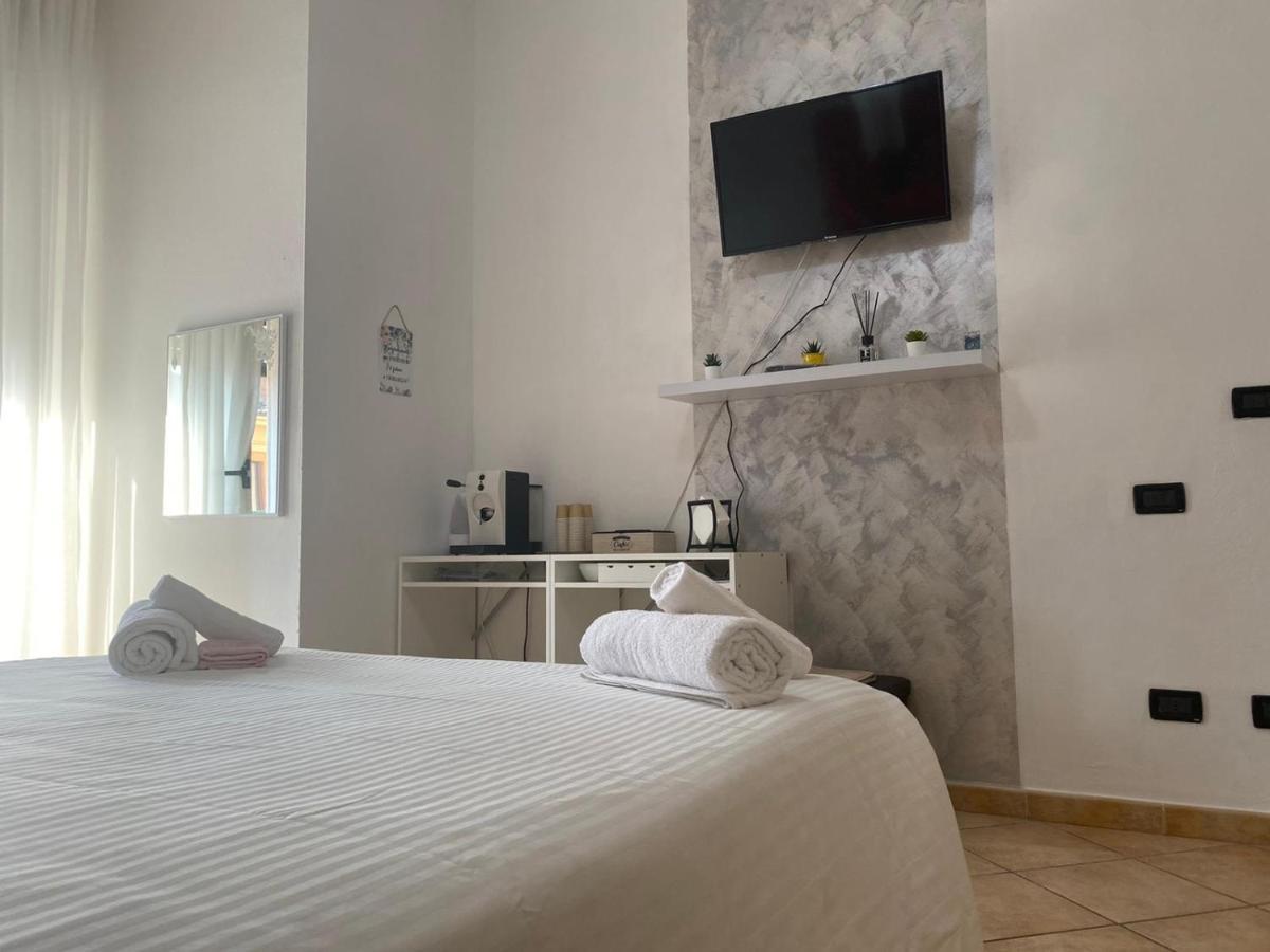 Vittorio Veneto Bed & Breakfast Bologna Bagian luar foto